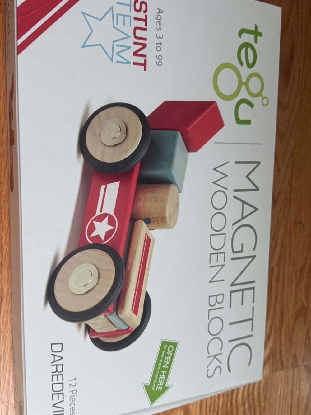 Tegu Daredevil Magnetic Wooden Blocks Stunt Team